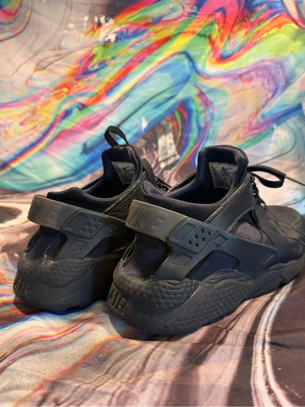 Women’s 10.5 Nike Black Athletic Sneakers - Classic All-Black Style